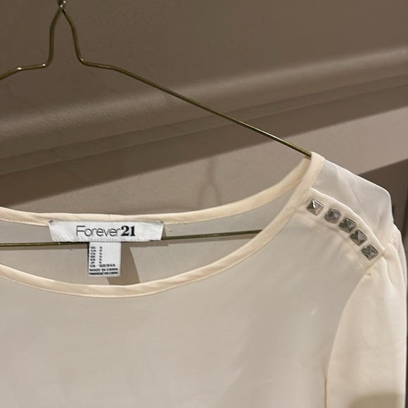 Cream longsleeve blouse - Picture 2 of 4